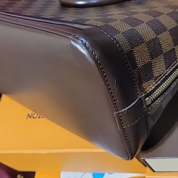 Louis Vuitton Alma PM Damier Bag - Picture 5 of 15